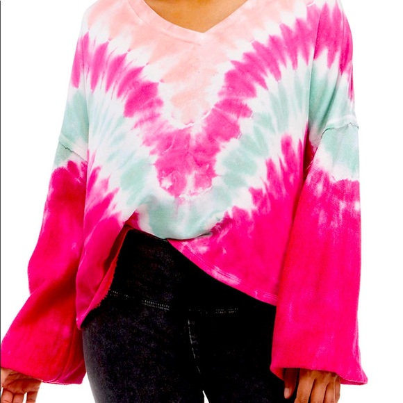 NWT Tye DyeColor Blocked Tie Dye V-Neck Sweatshirt by True Craft - Picture 1 of 7
